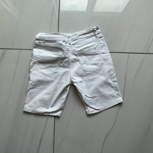 The Perfect Jeans NYC shorts in white. - Picture 2 of 4